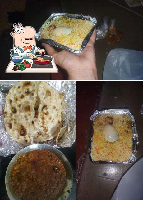 Chicken curry at Maratha Viceroy Fast Food