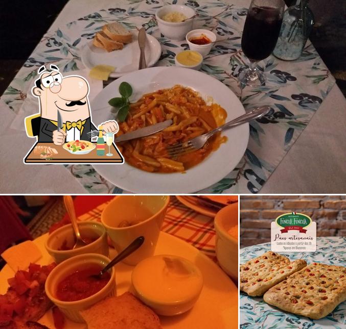 Platos en Restaurante Funiculì Funiculà em Blumenau