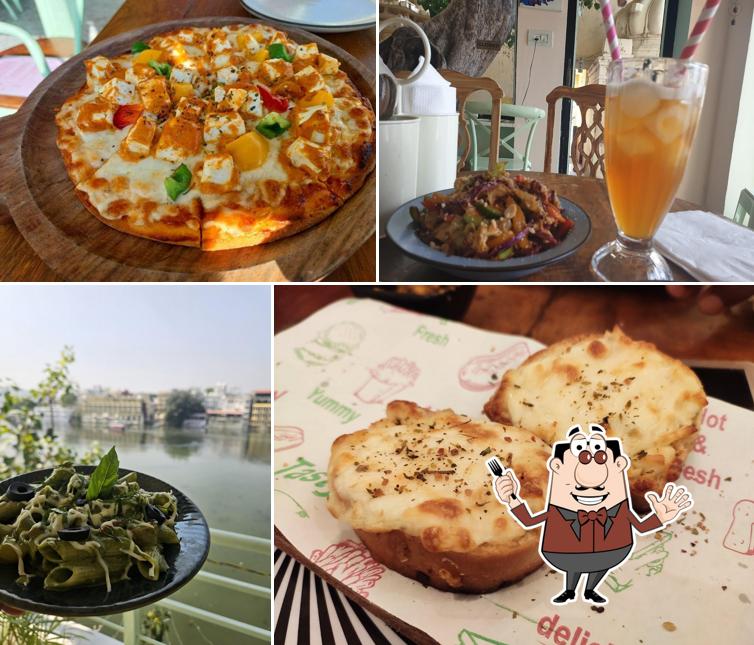 Food at Green Grotto By Pichola