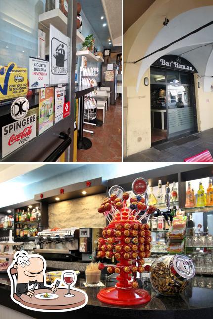 La cibo e interni del ristorante