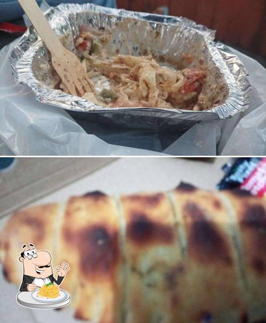 Spaghetti carbonara at EL Classico Pizza