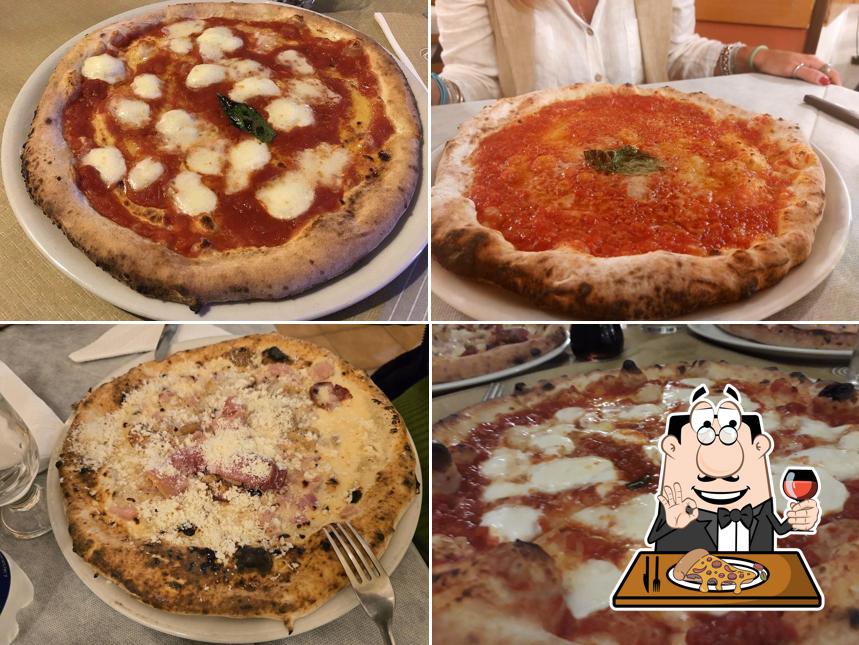 Prova una pizza a Antica Pizzeria Frattese