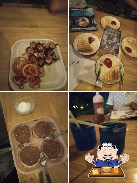 Food at Barfae Foods (Cafe)