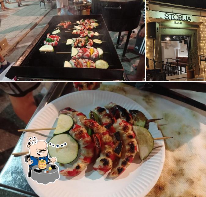 Questa è la foto che mostra la cibo e interni di Fast Food&Tobacco Shop ToGo