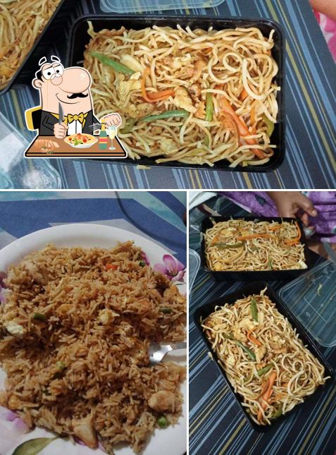 Pad thai at Hot food