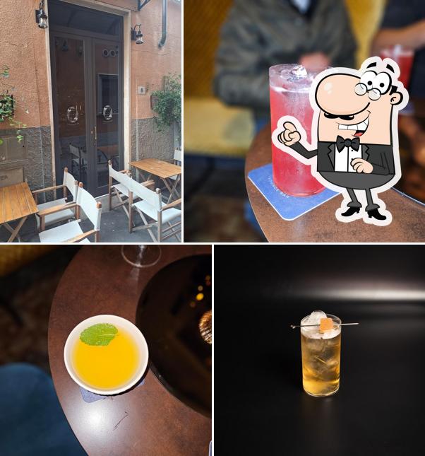 Dai un'occhiata agli interni di Alibi Lounge Bar