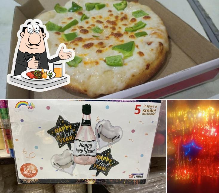 The image of food and exterior at O oms pizza & cake