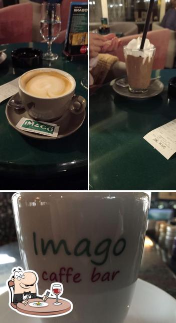 Guarda la foto che mostra la cibo e bevanda di Caffe bar "Imago"