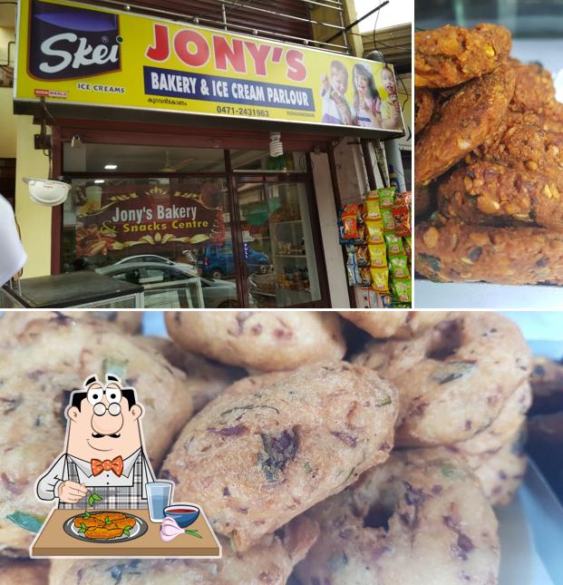 Chicken wings at Jony's Bakery & Snacks Centre