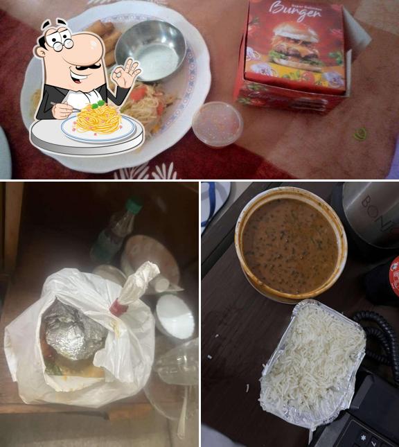 Spaghetti carbonara at Zaayka Restaurant