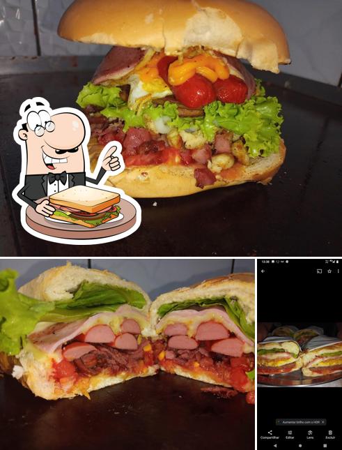 Tati lanches e porção