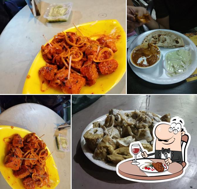 Try out meat meals at Chaap Chobara