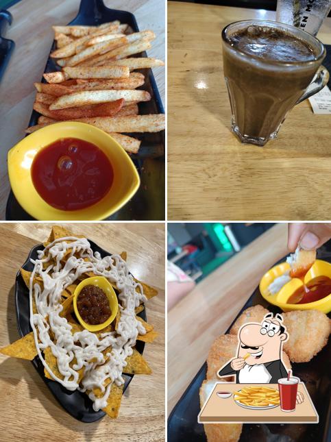 French fries at FA Foodie'S Alight