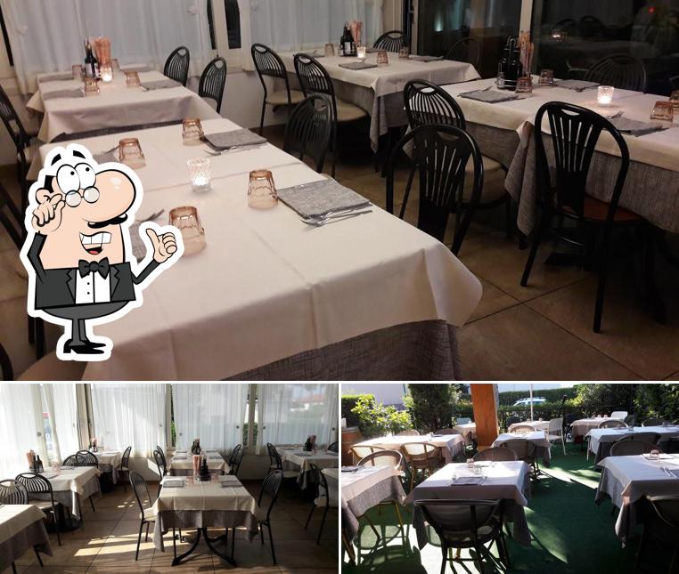 Gli interni di Trattoria Onda Blu Specialità Paella