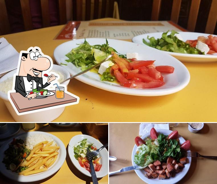 Platos en A Pamphylia Restaurant