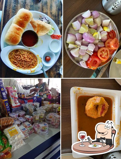 Food at Mahalaxmi Narayangad Pure Veg Restaurant And Breakfast Hotel