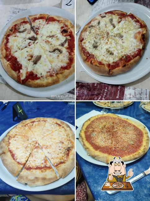 Prova una pizza a Peppi's Center pizzeria di Pippo
