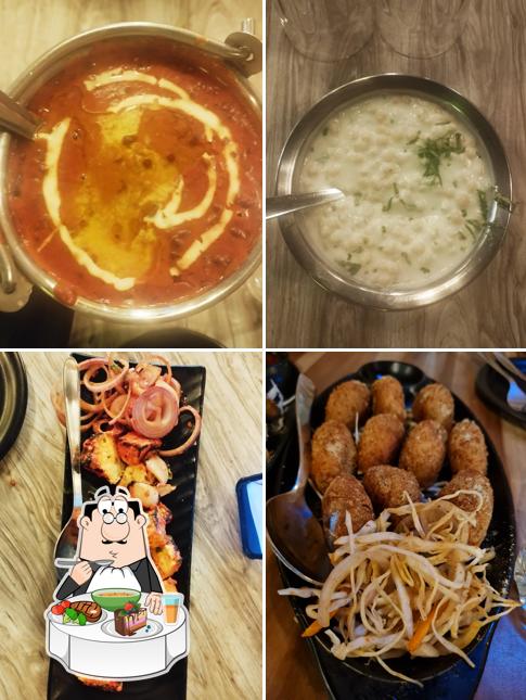 Hot and sour soup at The Spice Villa Cafe & Party hall -Party Hall in Muzaffarnagar Best Cafe in Muzaffarnagar Best Restaurant in Muzaffarnagar