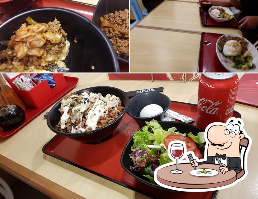Platos en Sukiya Mogi das Cruzes