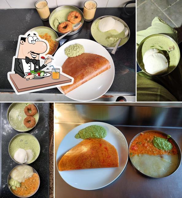 Food at Taaza Kitchen