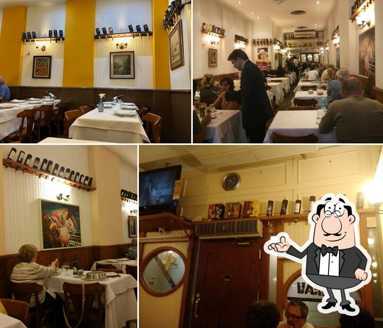 O interior do Degrau Restaurante