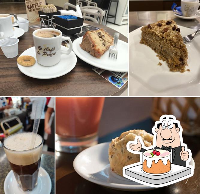 Bolos de cenoura em Café Santos