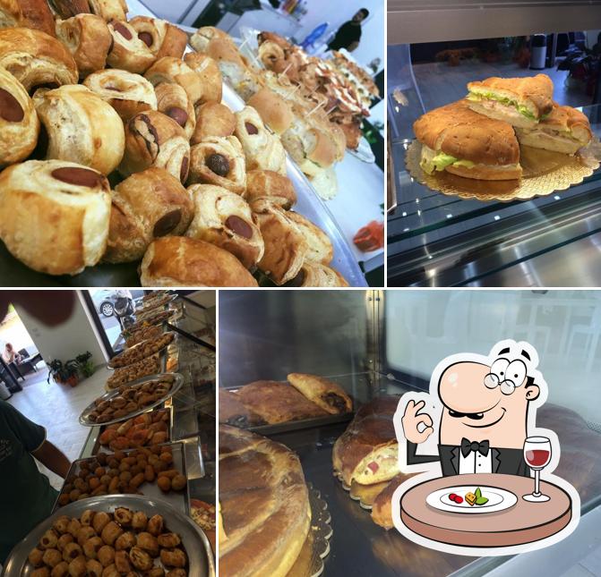 Cibo al Caffetteria Pasticceria Rosticceria Levante