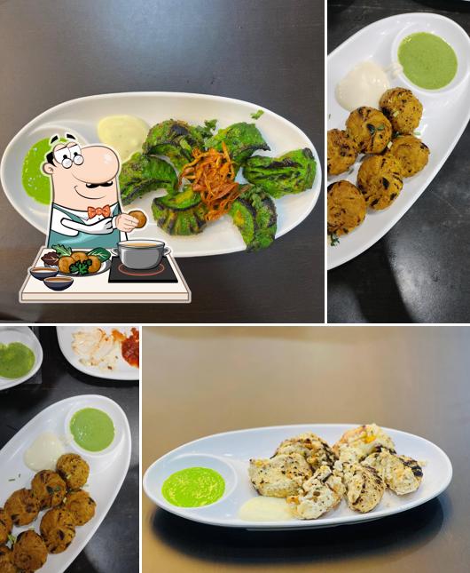 Falafel at Momo Delight