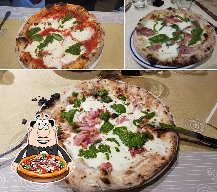 Ordina una pizza a Pizzeria Del Ponte