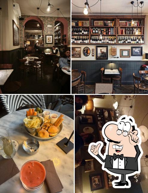 Gli interni di UGO Cocktail Bar - Bistrot