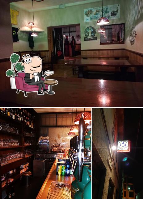 Gli interni di Jolly Pub