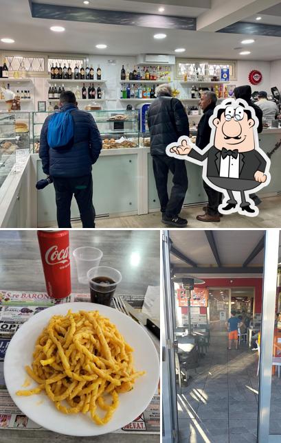 La foto della interni e bevanda di Agapè Cafè