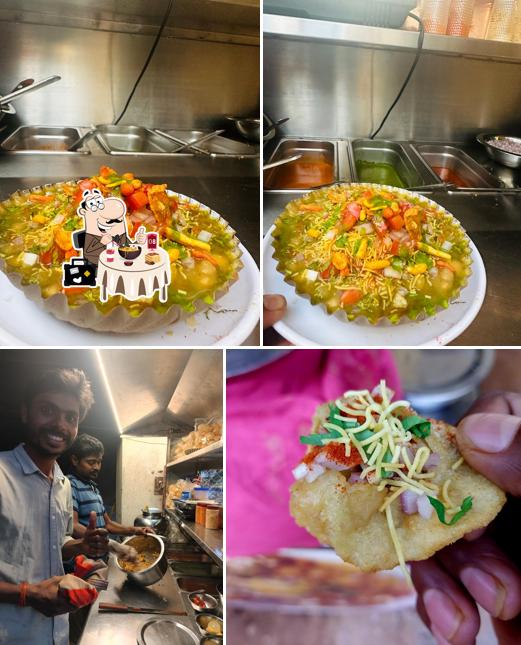 Food at S R Chaat Hub