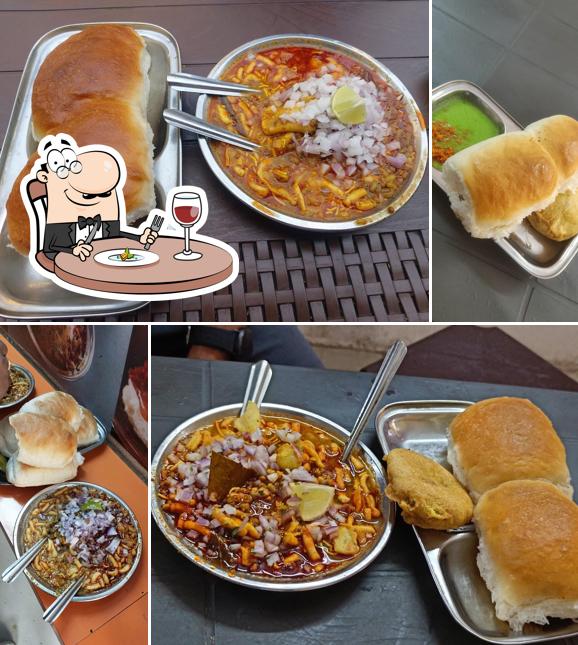 Food at Shree Samrath Misal