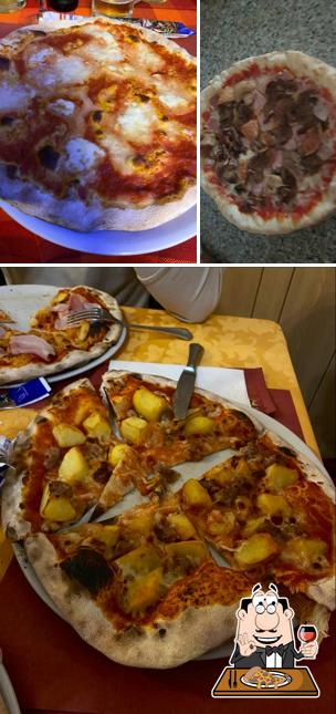 Prova una pizza a Ristorante Pizzeria al Caminetto