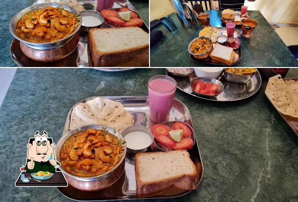 Meals at Samruddhi Misal