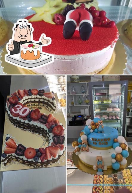 Guarda la foto di Pasticceria Chantilly