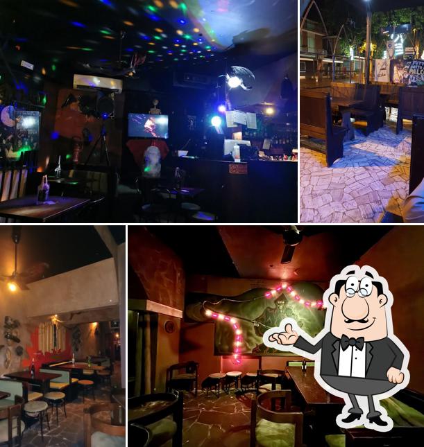 Siediti a un tavolo di Dylan Dog Horror Pub