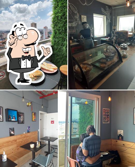 Veja imagens do interior do Kiki Café