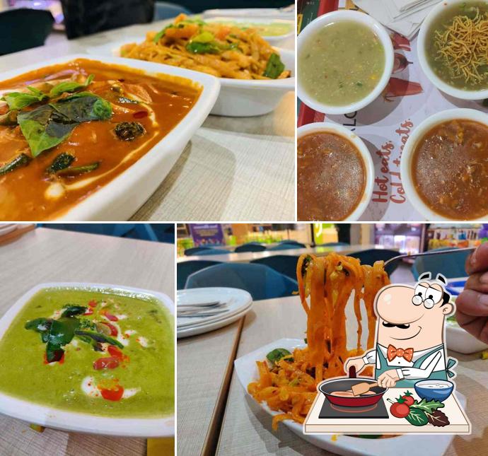 Chicken curry at alopaz thai and chinese food in dehradun