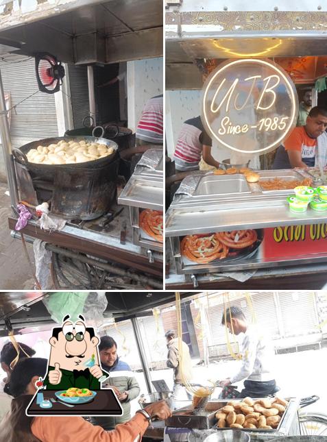 Food at Uttam Jaleba Bhandar