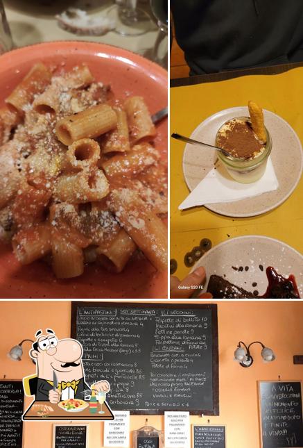 La immagine di cibo e lavagna da Osteria Romana Vinelli e Fornelli Roma