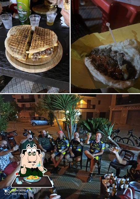 Questa è la immagine che raffigura la cibo e esterno di Paninoteca_bellaciao