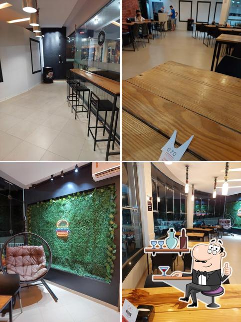 Veja imagens do interior do Churra's Burger