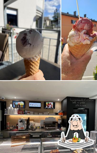 La cibo e interni del ristorante