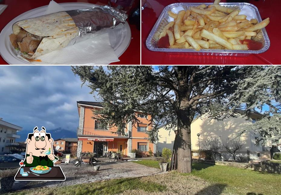 La immagine di cibo e esterno da Kebab Pasquer