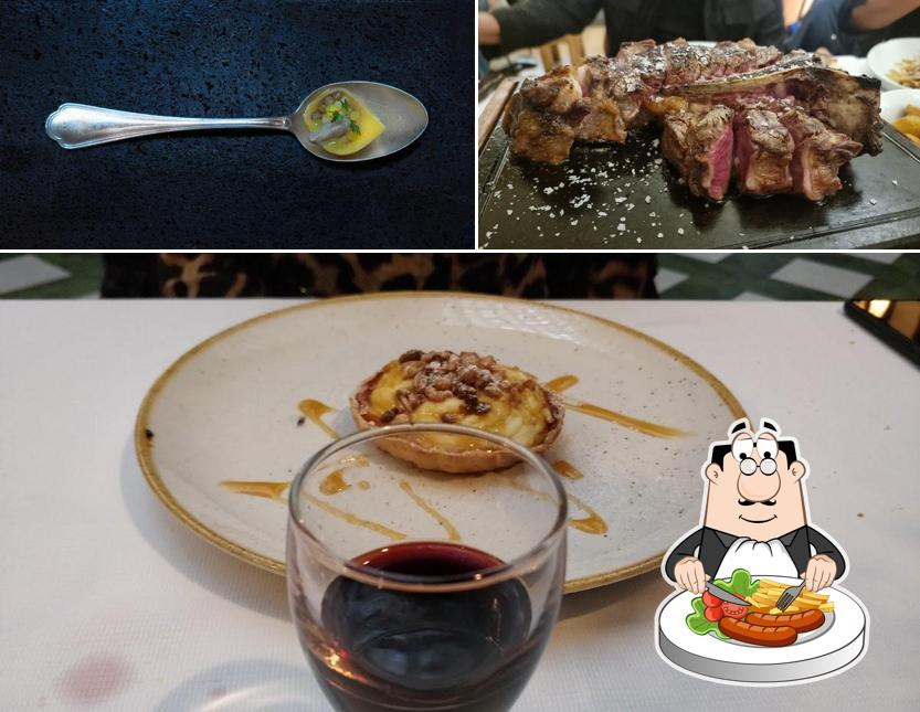 Platti al Ristorante Storico Sabatini