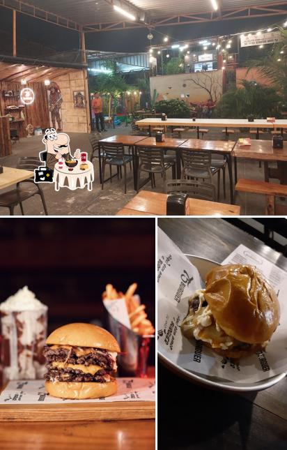 Dê uma olhada a imagem apresentando comida e interior no 75 Burguer