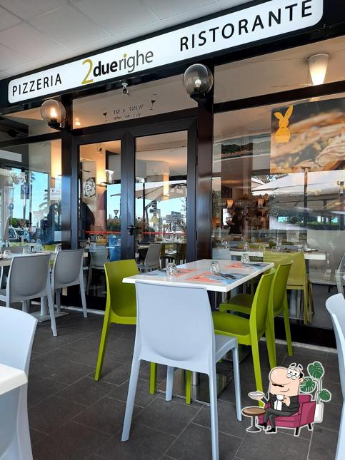 Siediti a un tavolo di Pizzeria 2due righe