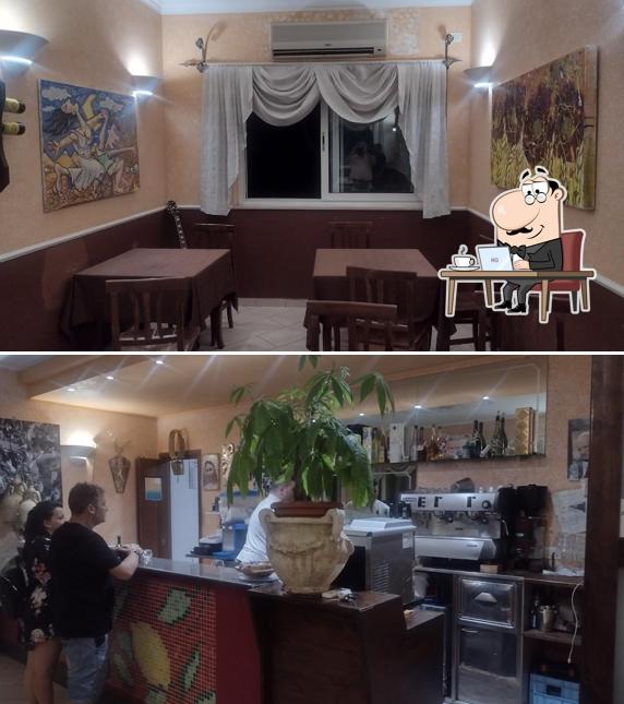 Siediti a un tavolo di Ristorante Pizzeria Il Limoncello di Tarulli Luigi C S. a S